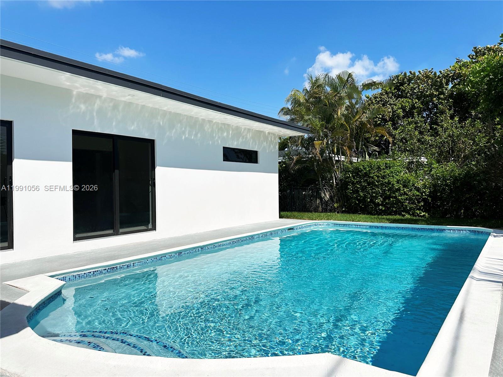 1240 S Cypress Rd Pompano Beach, FL 33060