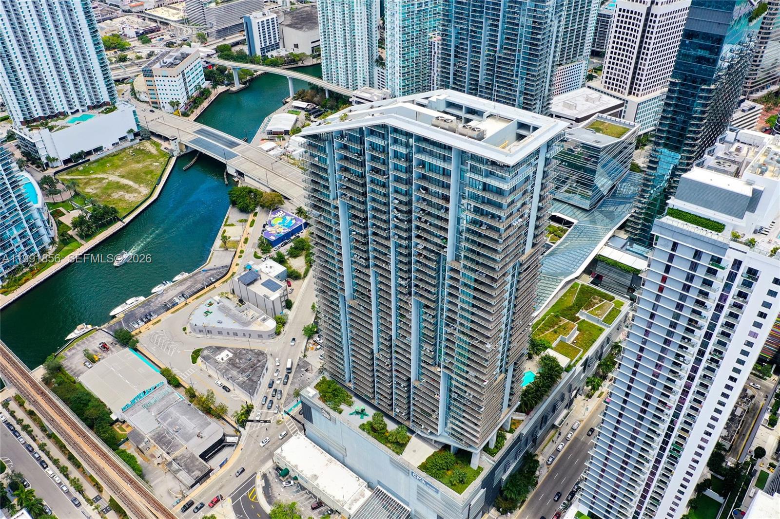 88 SW 7th St #904 Miami, FL 33130