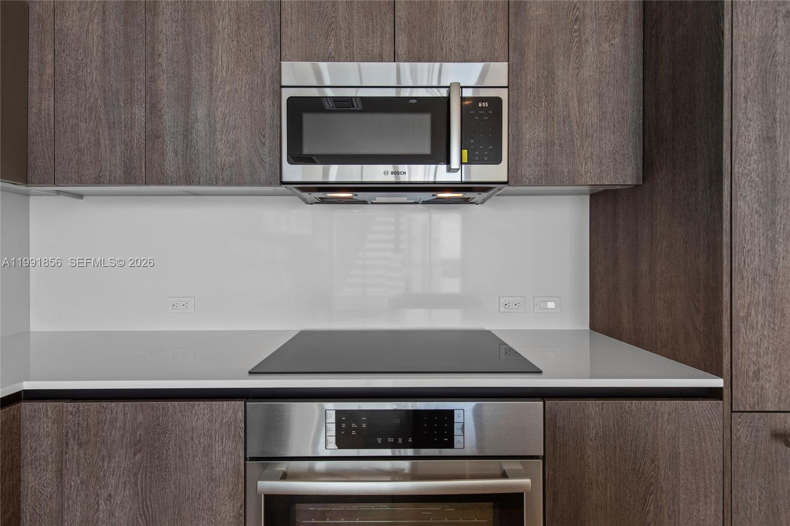 88 SW 7th St #904 Miami, FL 33130