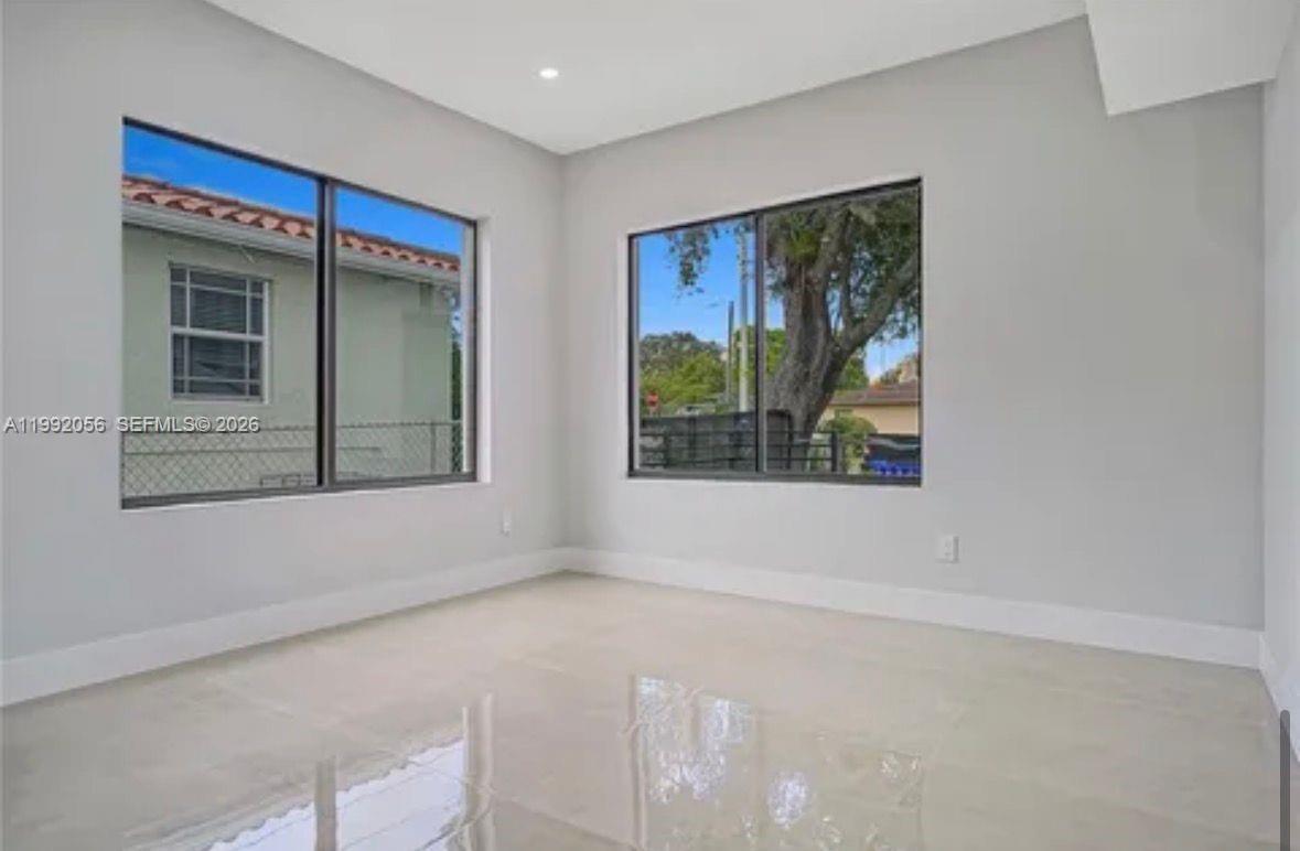 111 NW 46th St Miami, FL 33127