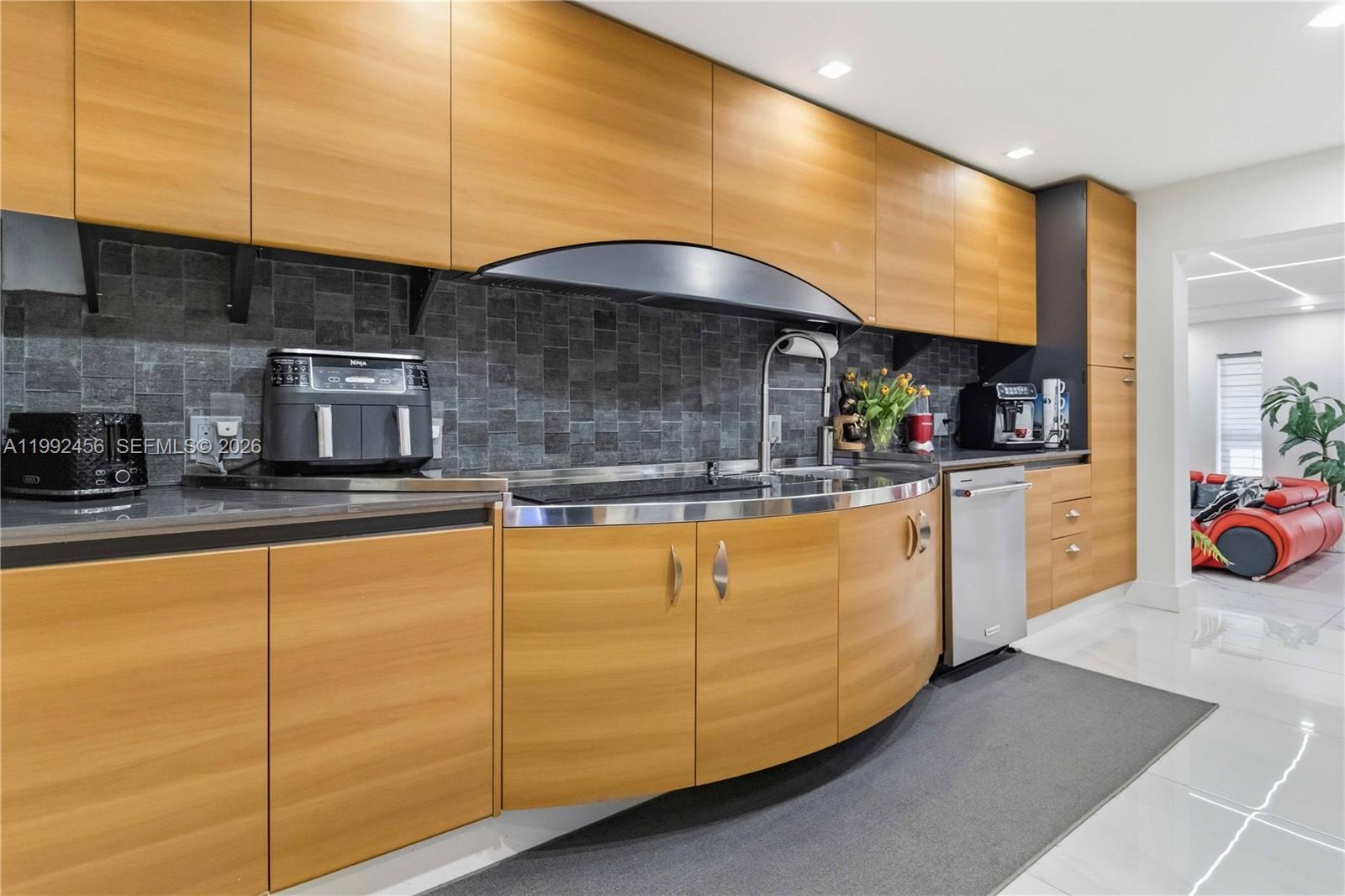 1321 NE 148th St Miami, FL 33161