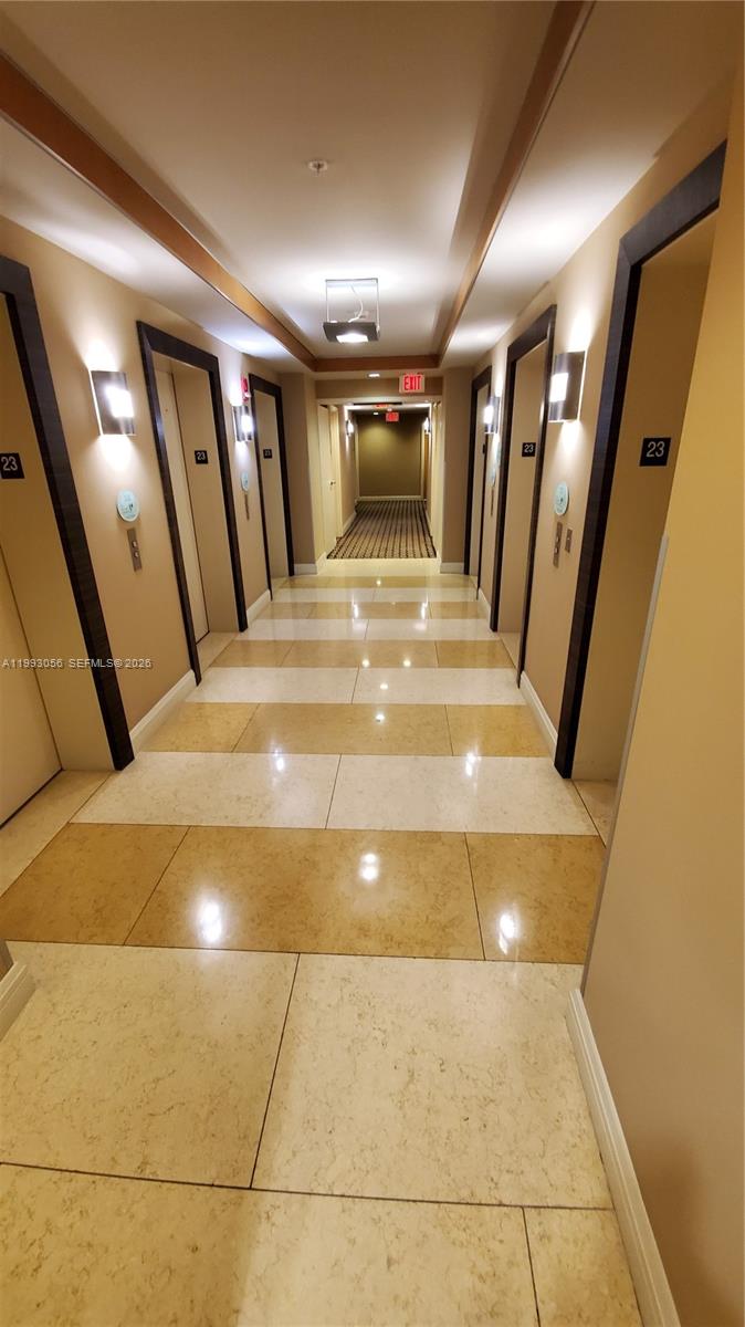 image Vizcayne South24