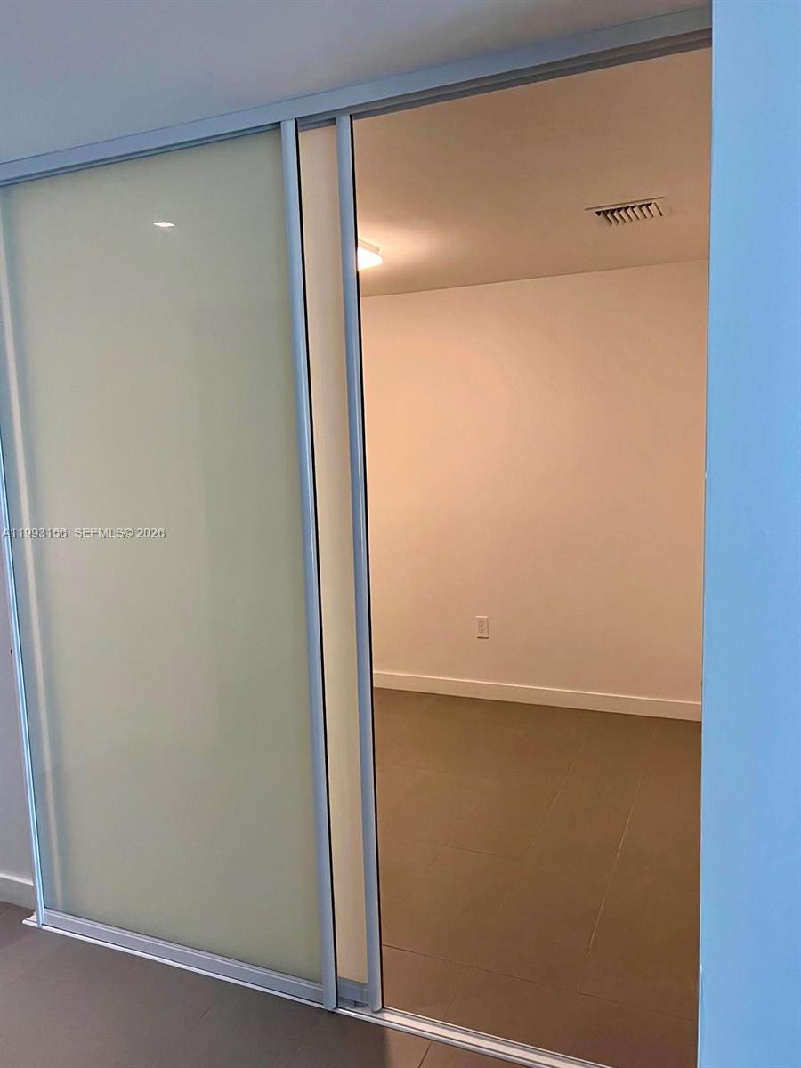 1600 NE 1st Ave #1711 Miami, FL 33132