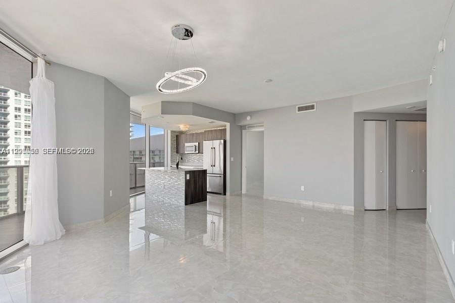 image Aria on the Bay10