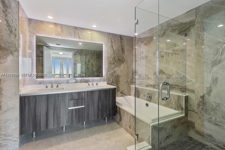 image Aria on the Bay19