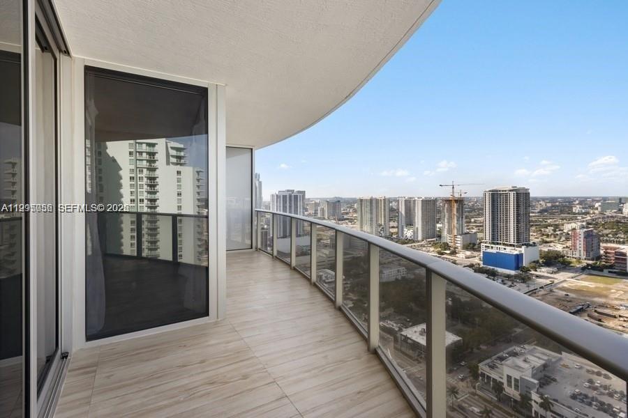 image Aria on the Bay8