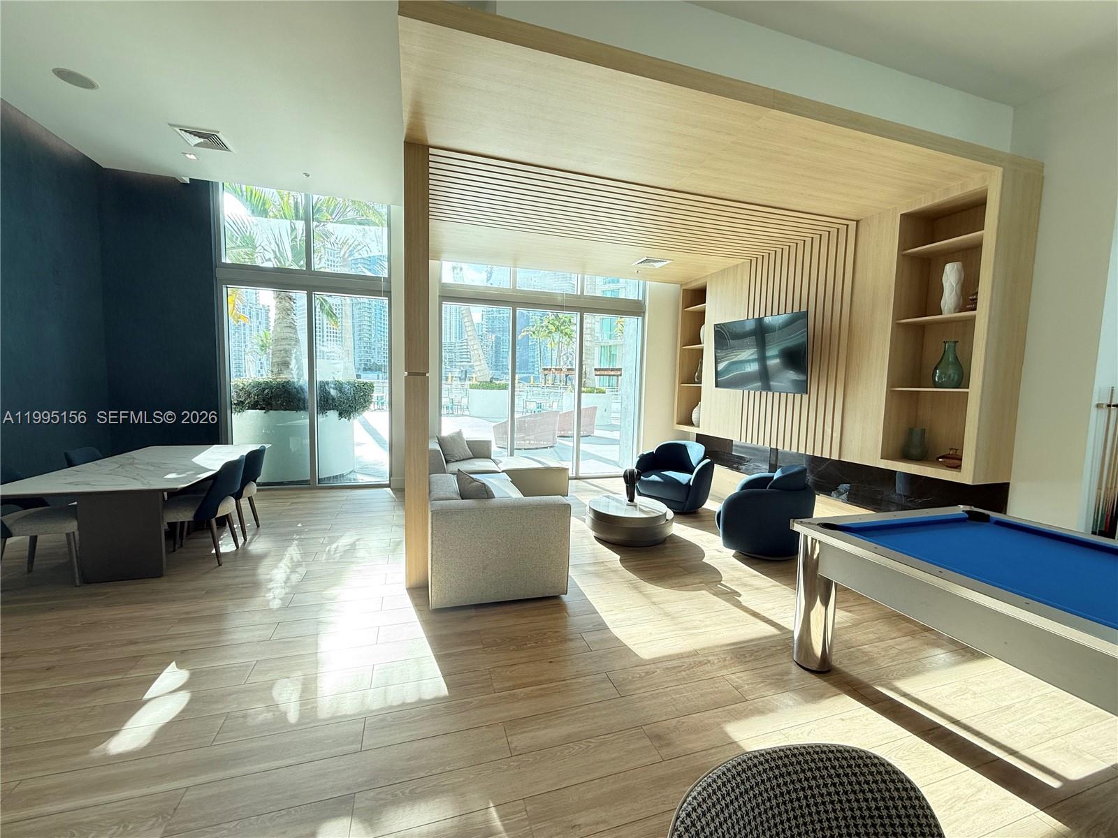 90 SW 3rd St #2112 Miami, FL 33130