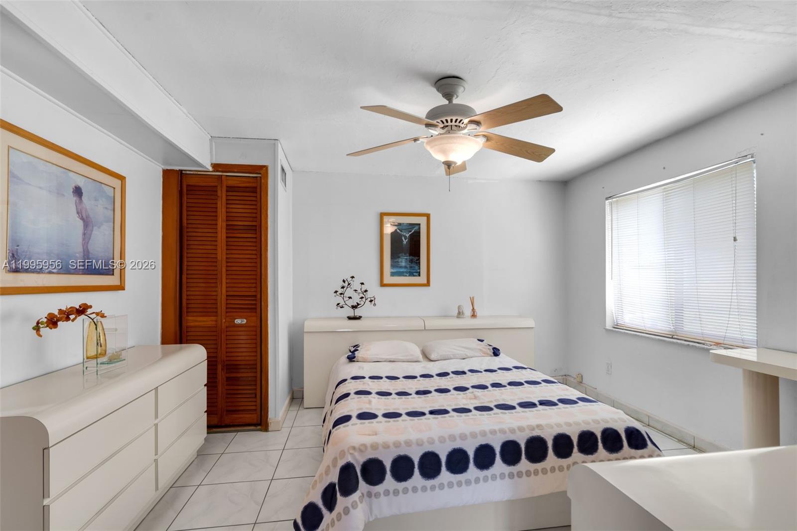 670 E 45th St Hialeah, FL 33013