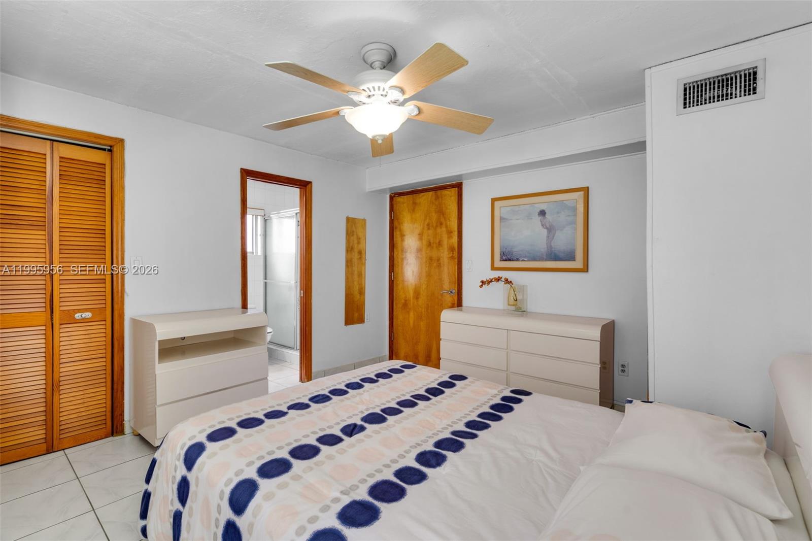 670 E 45th St Hialeah, FL 33013
