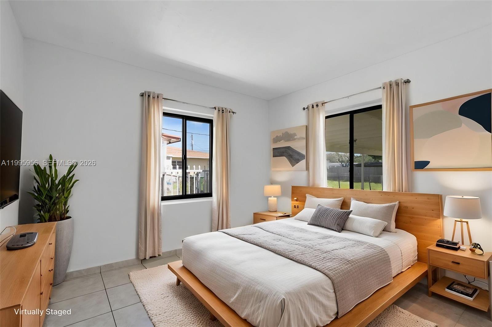 670 E 45th St Hialeah, FL 33013