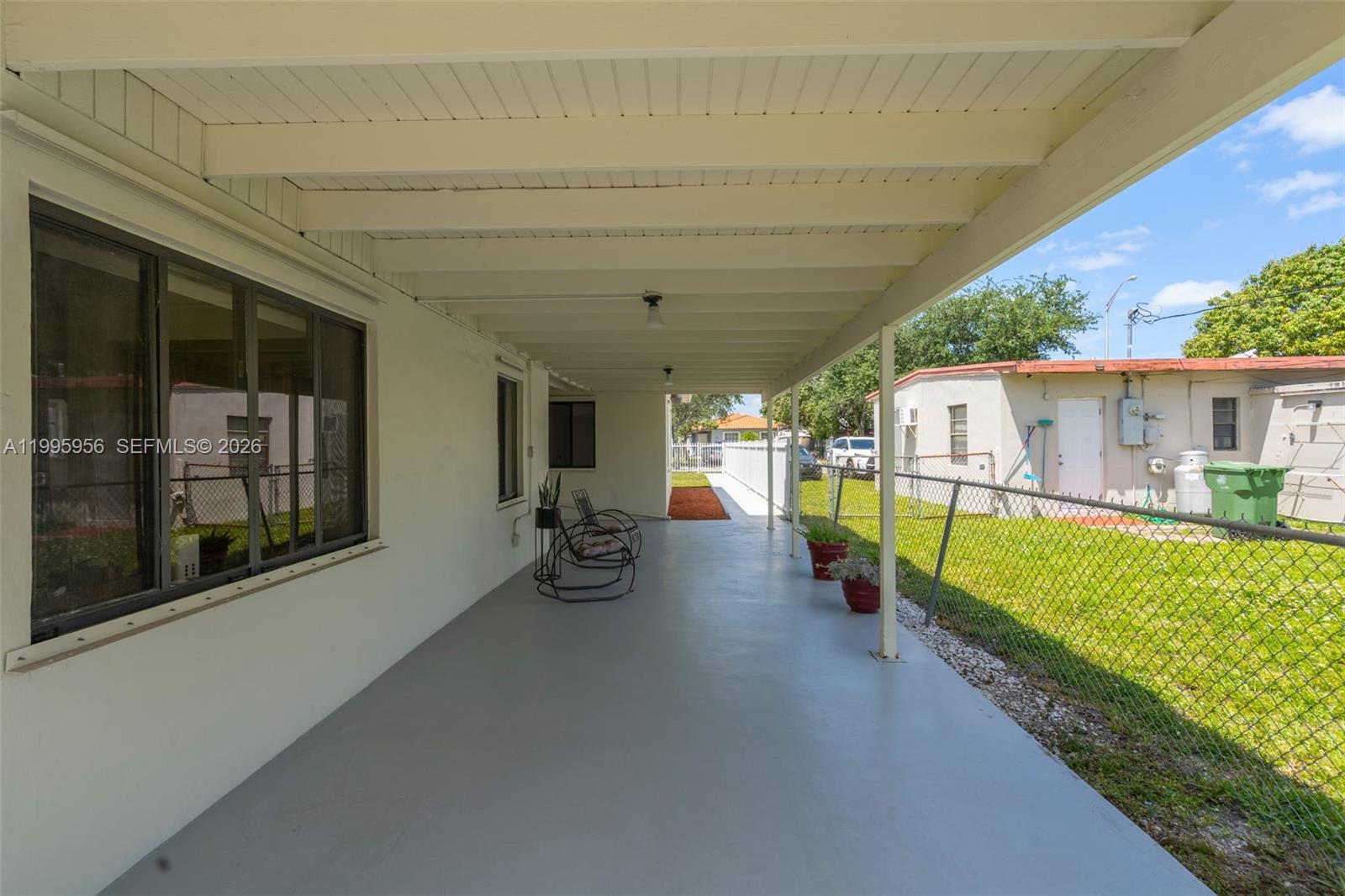 670 E 45th St Hialeah, FL 33013