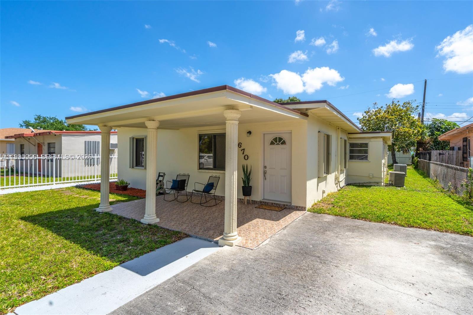 670 E 45th St Hialeah, FL 33013