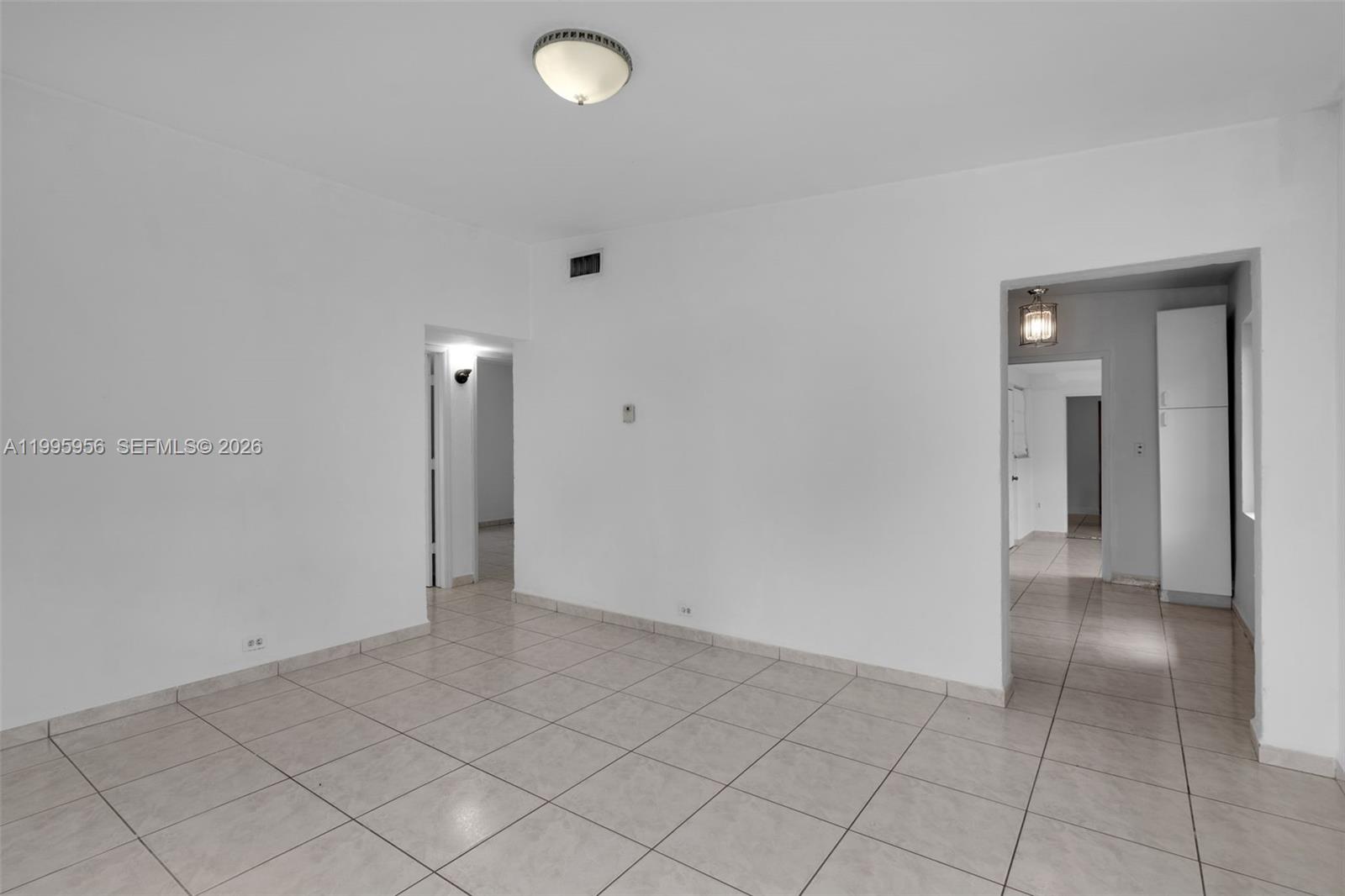 670 E 45th St Hialeah, FL 33013