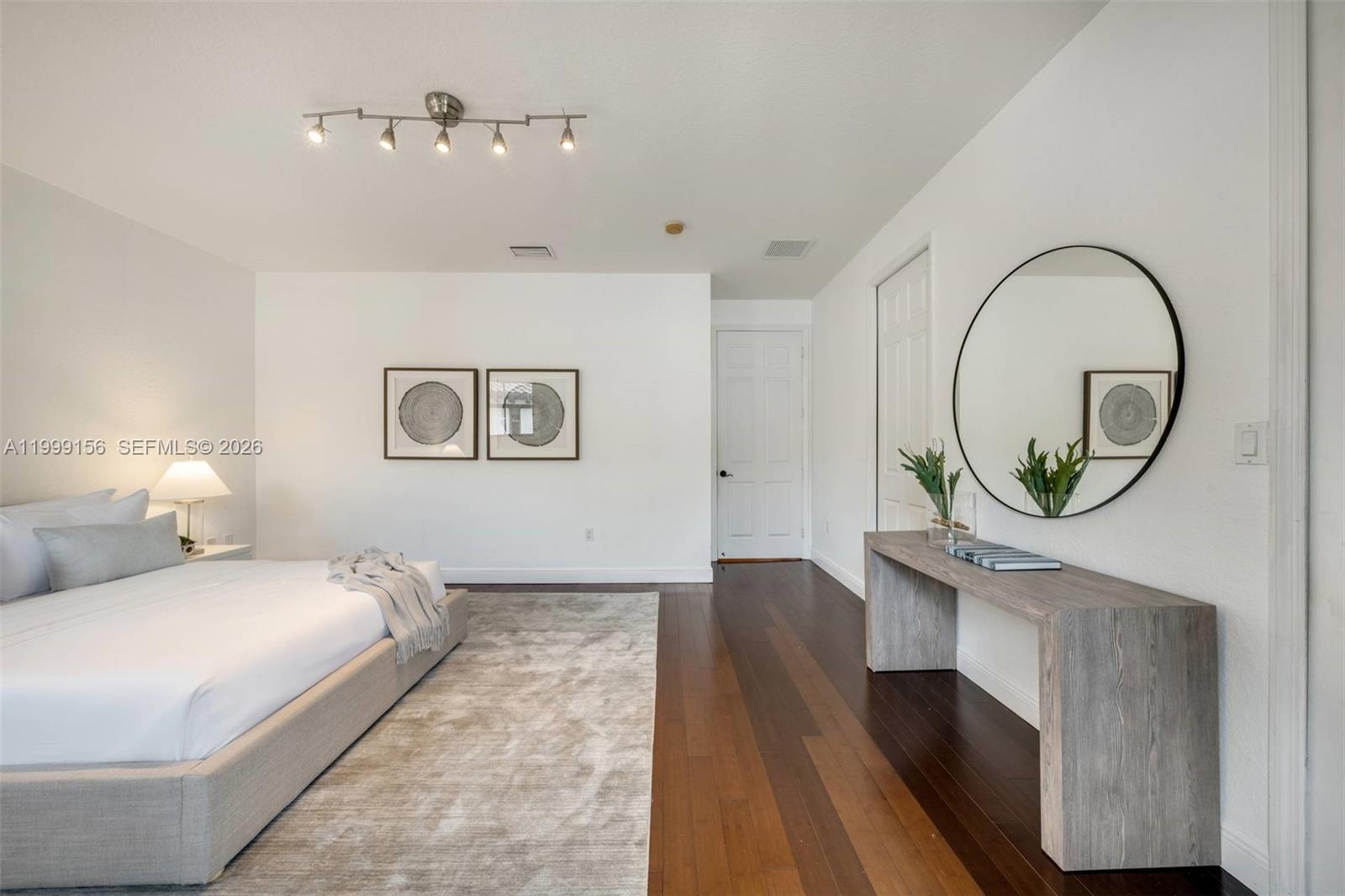 3067 Indiana St Miami, FL 33133