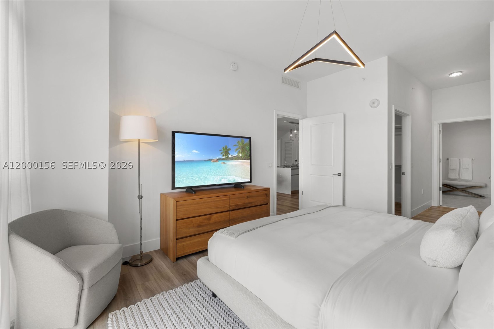 101 Diplomat Pkwy #808 Hallandale Beach, FL 33009
