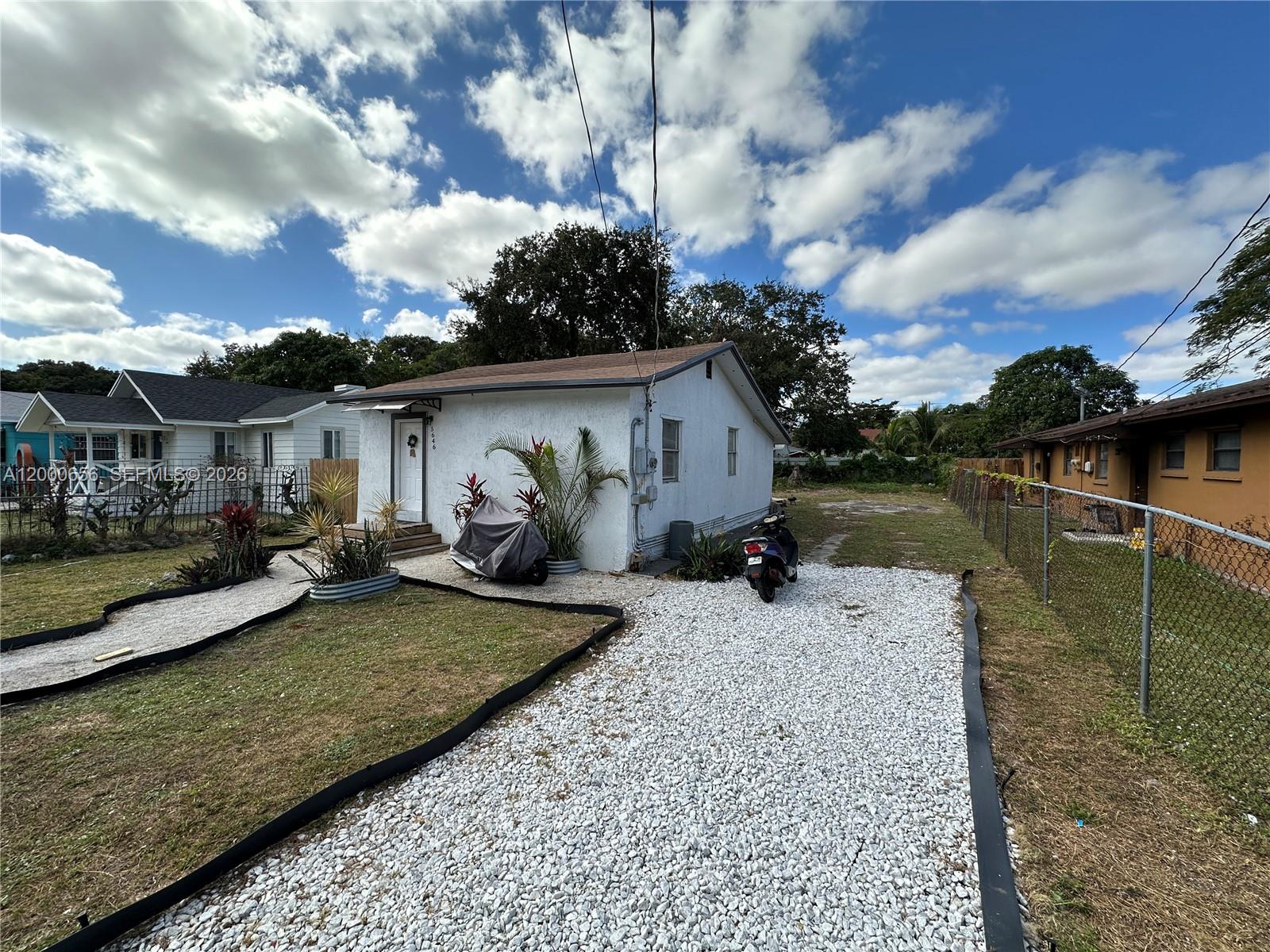 5646 NW 3rd Ave