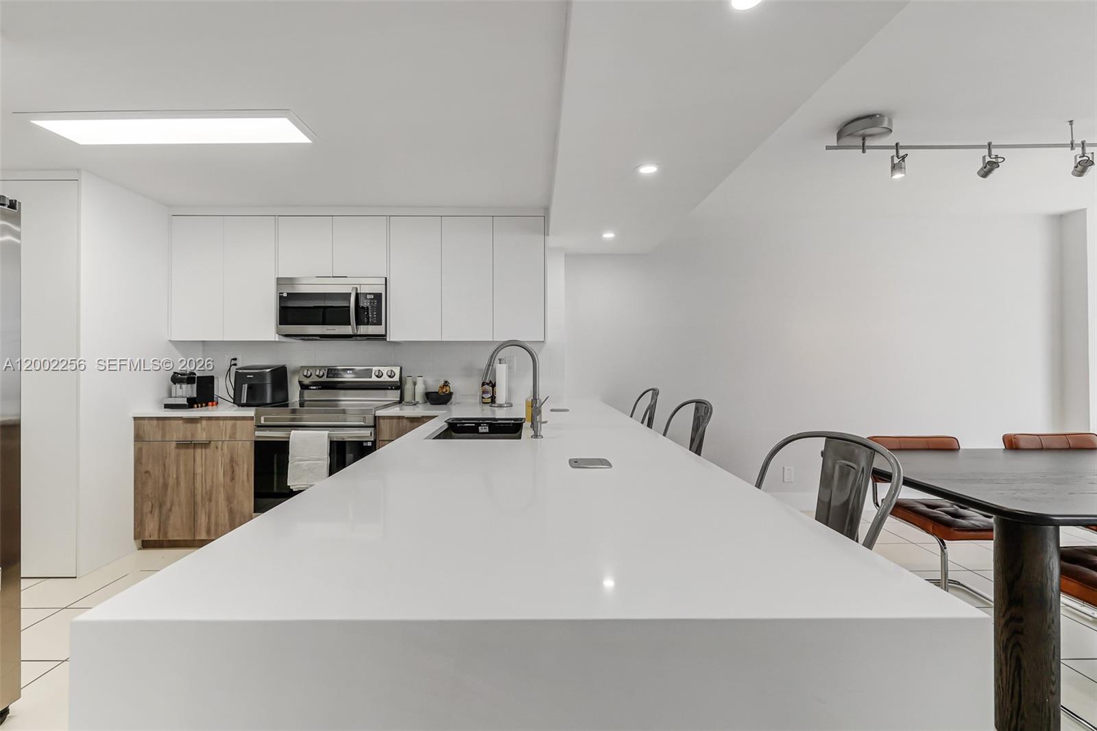 image Brickell Place III9