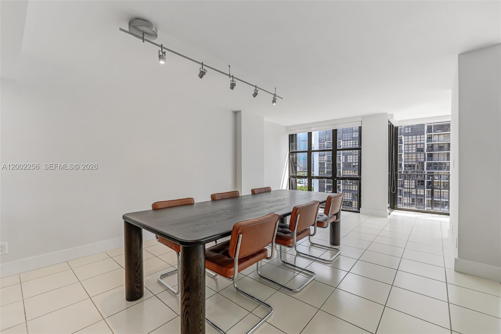 image Brickell Place III4