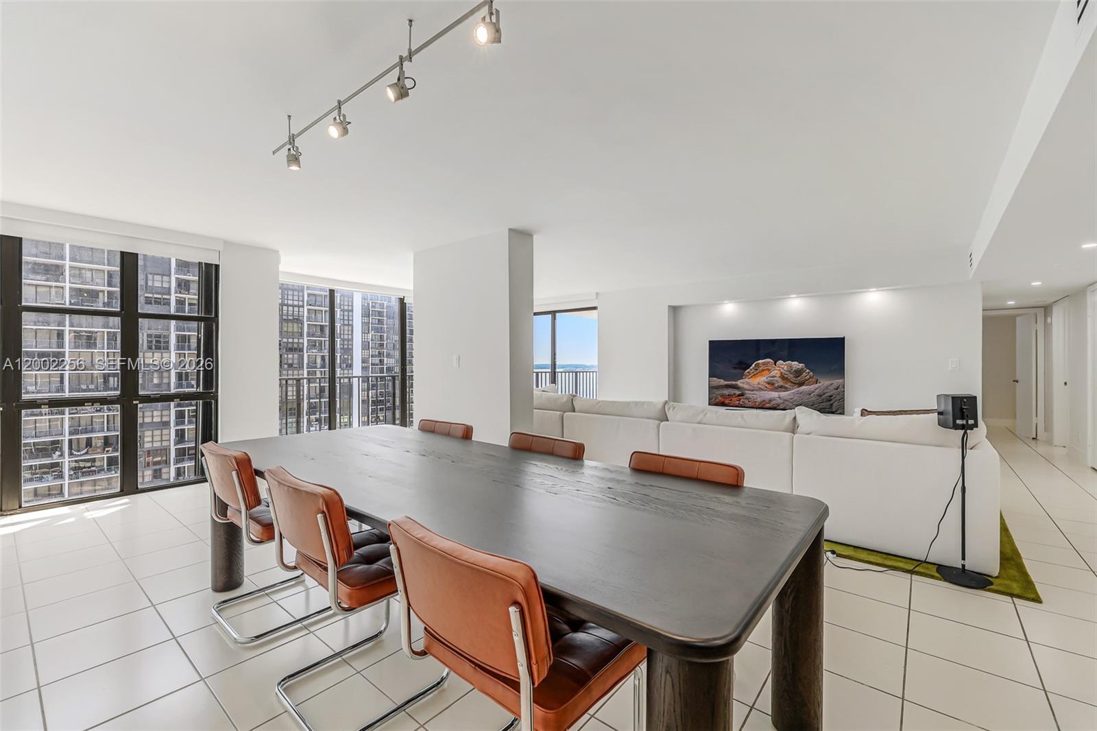image Brickell Place III5
