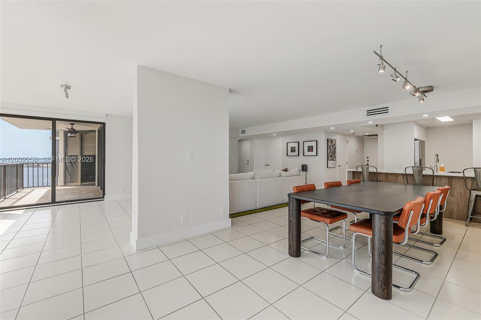 image Brickell Place III6