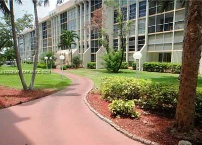 851 Three Iss Blvd #411 Hallandale Beach, FL 33009