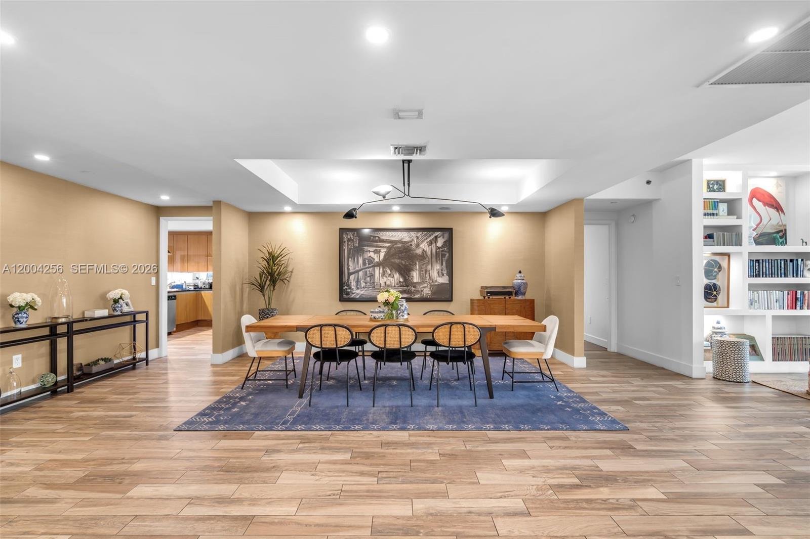 image Ocean Tower Two2