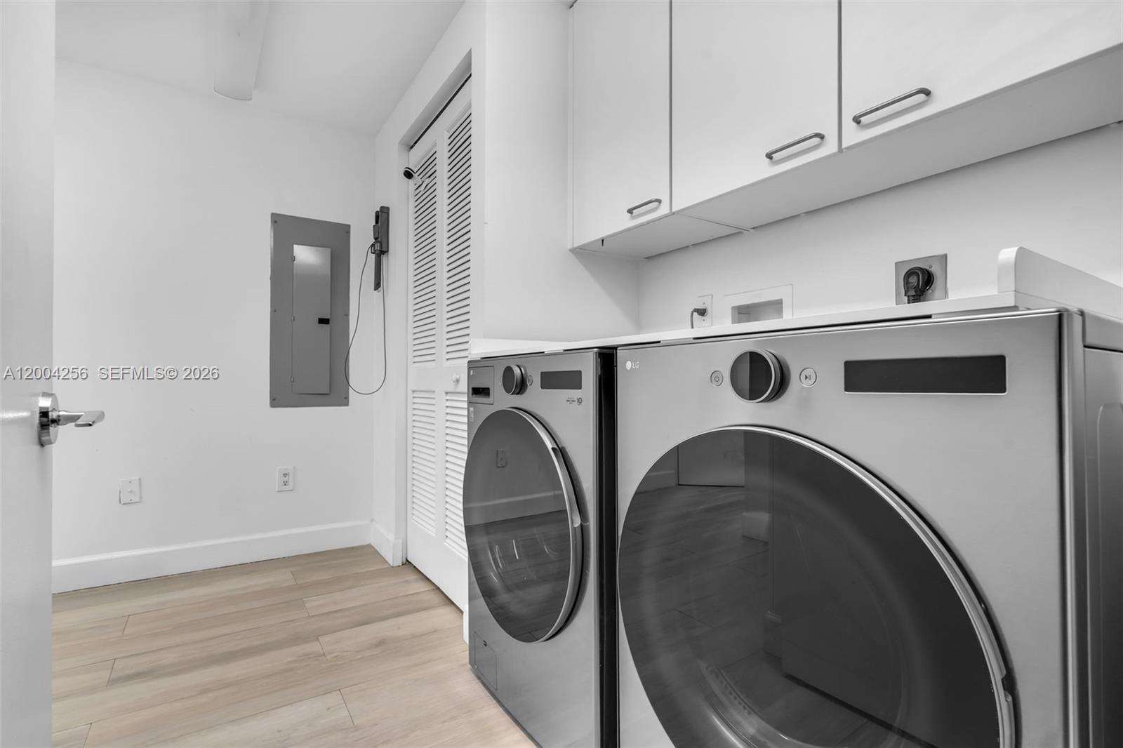 image Ocean Tower Two31