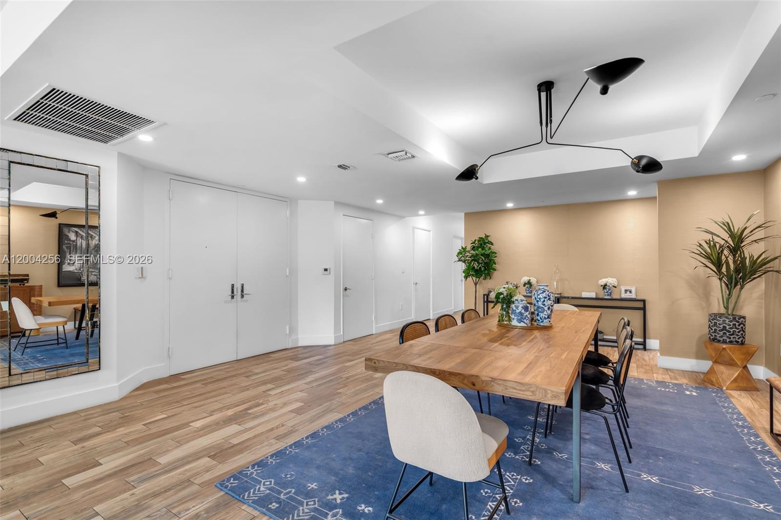 image Ocean Tower Two5