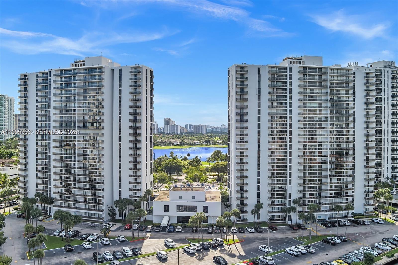 3731 N Country Clb Dr #1129