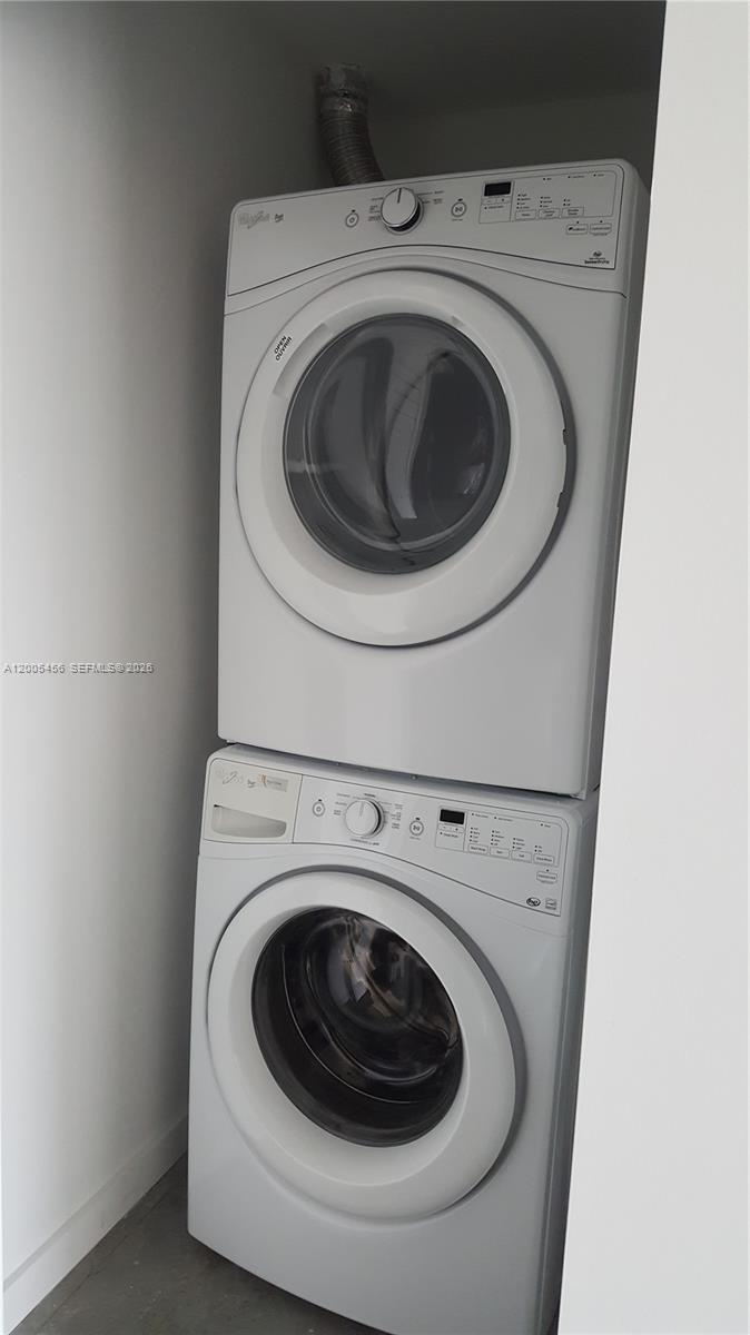 151 SE 1st St #1609 Miami, FL 33131