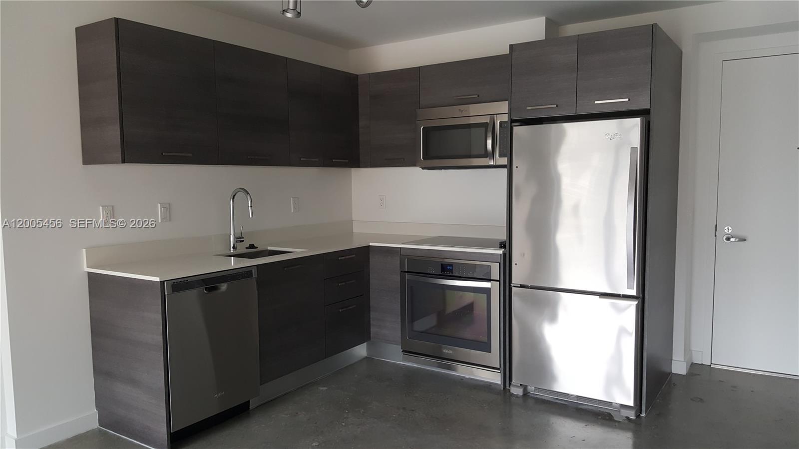 151 SE 1st St #1609 Miami, FL 33131