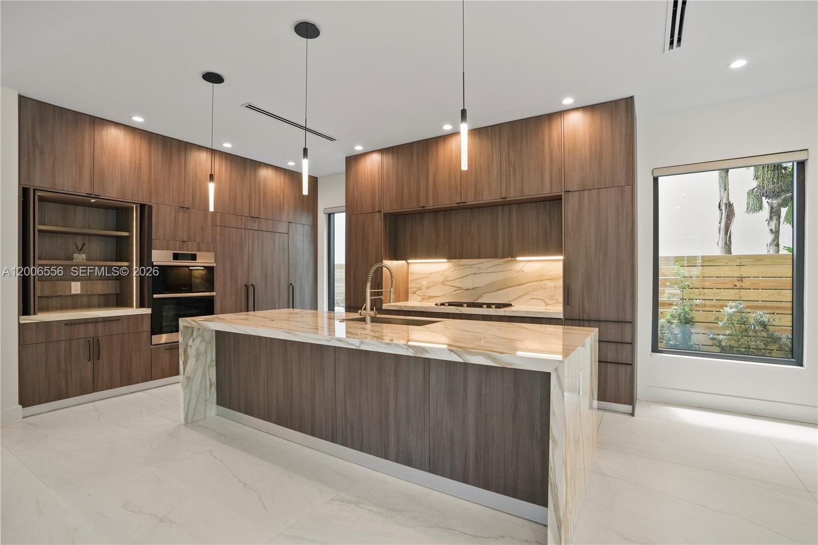 739 NE 17th Way Fort Lauderdale, FL 33304