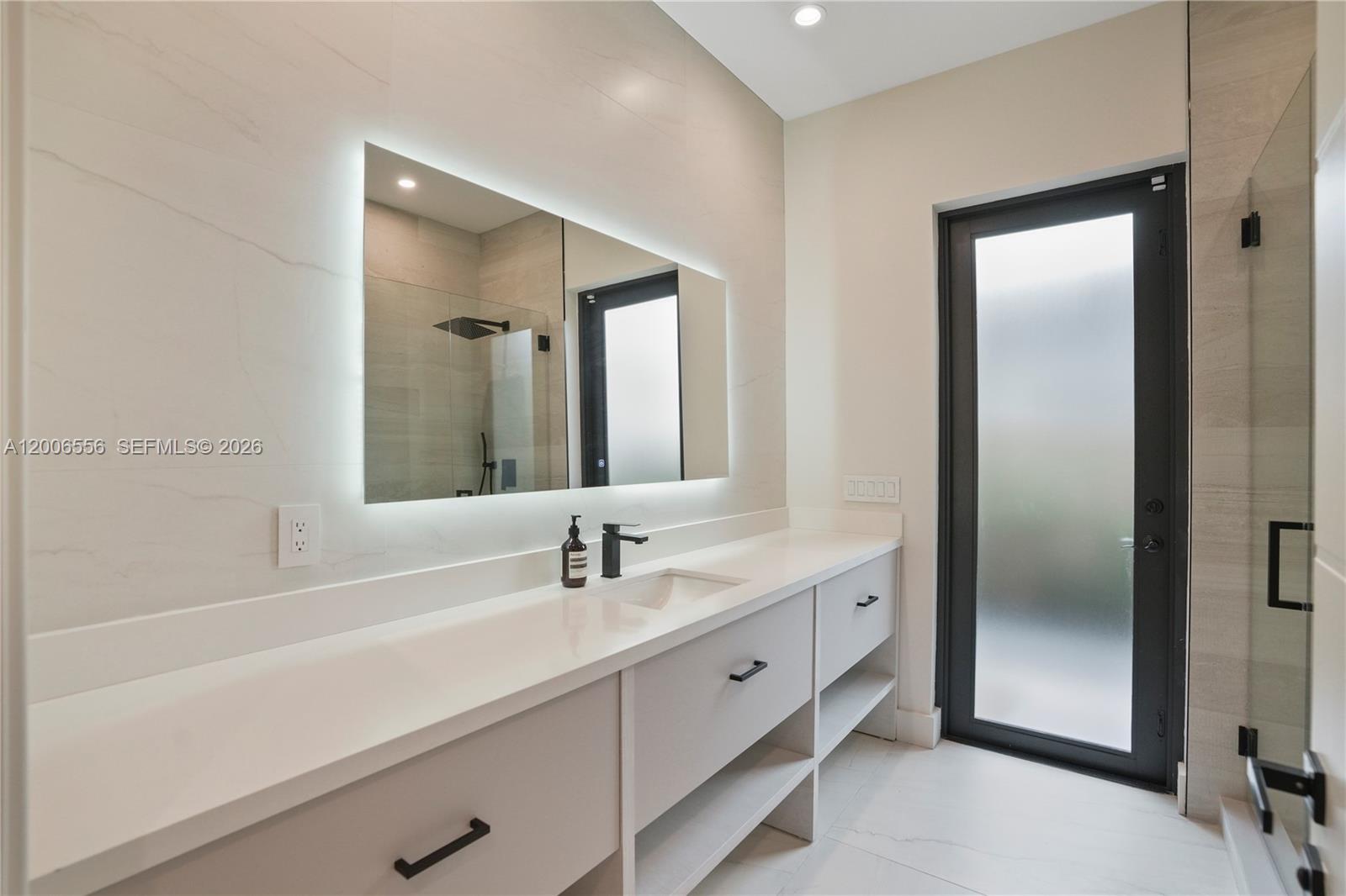 739 NE 17th Way Fort Lauderdale, FL 33304