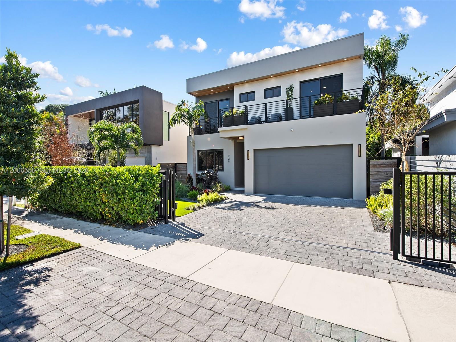 739 NE 17th Way Fort Lauderdale, FL 33304