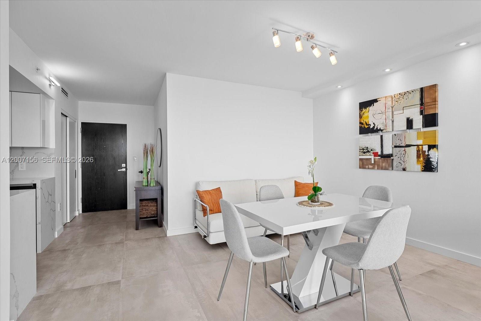 90 Alton Rd #2505 Miami Beach, FL 33139