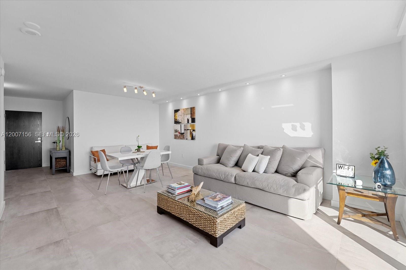 90 Alton Rd #2505 Miami Beach, FL 33139