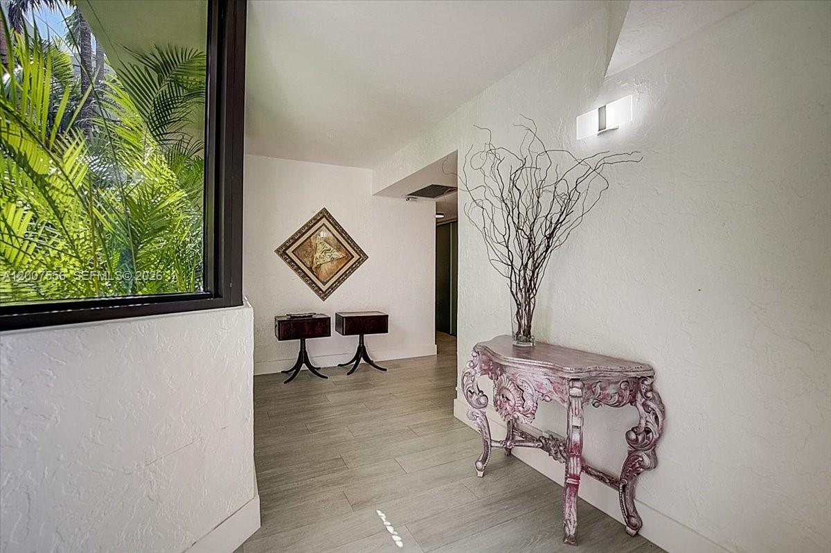 image Botanica at Key Colony3
