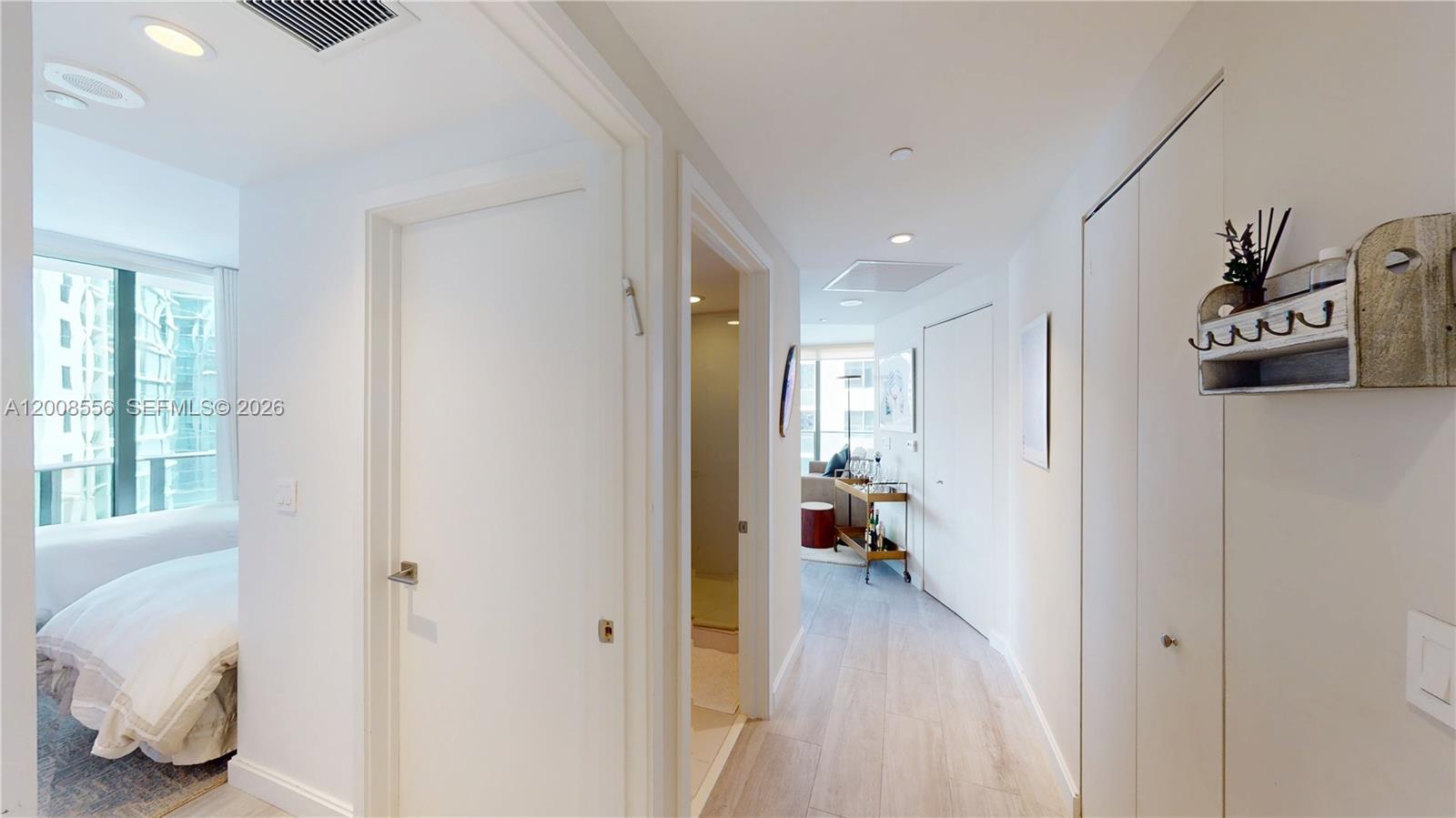 55 SW 9th St #1808 Miami, FL 33130
