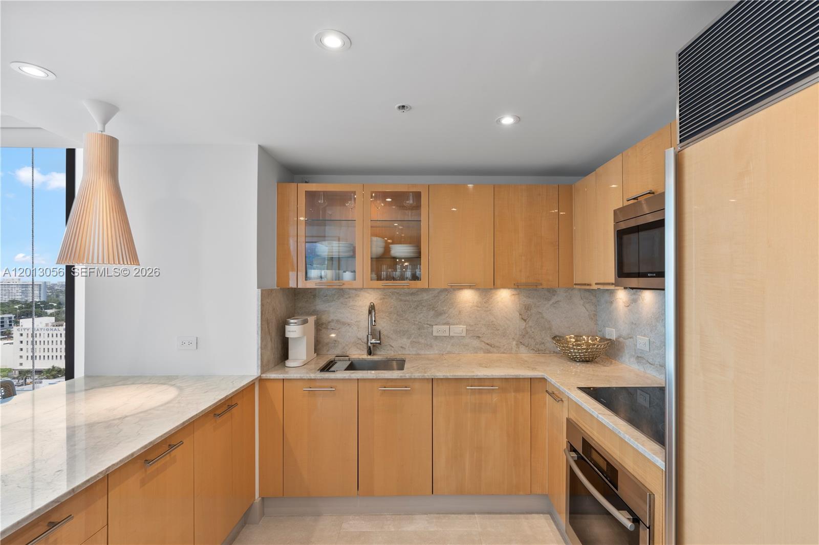 6899 Collins Ave #1604 Miami Beach, FL 33141