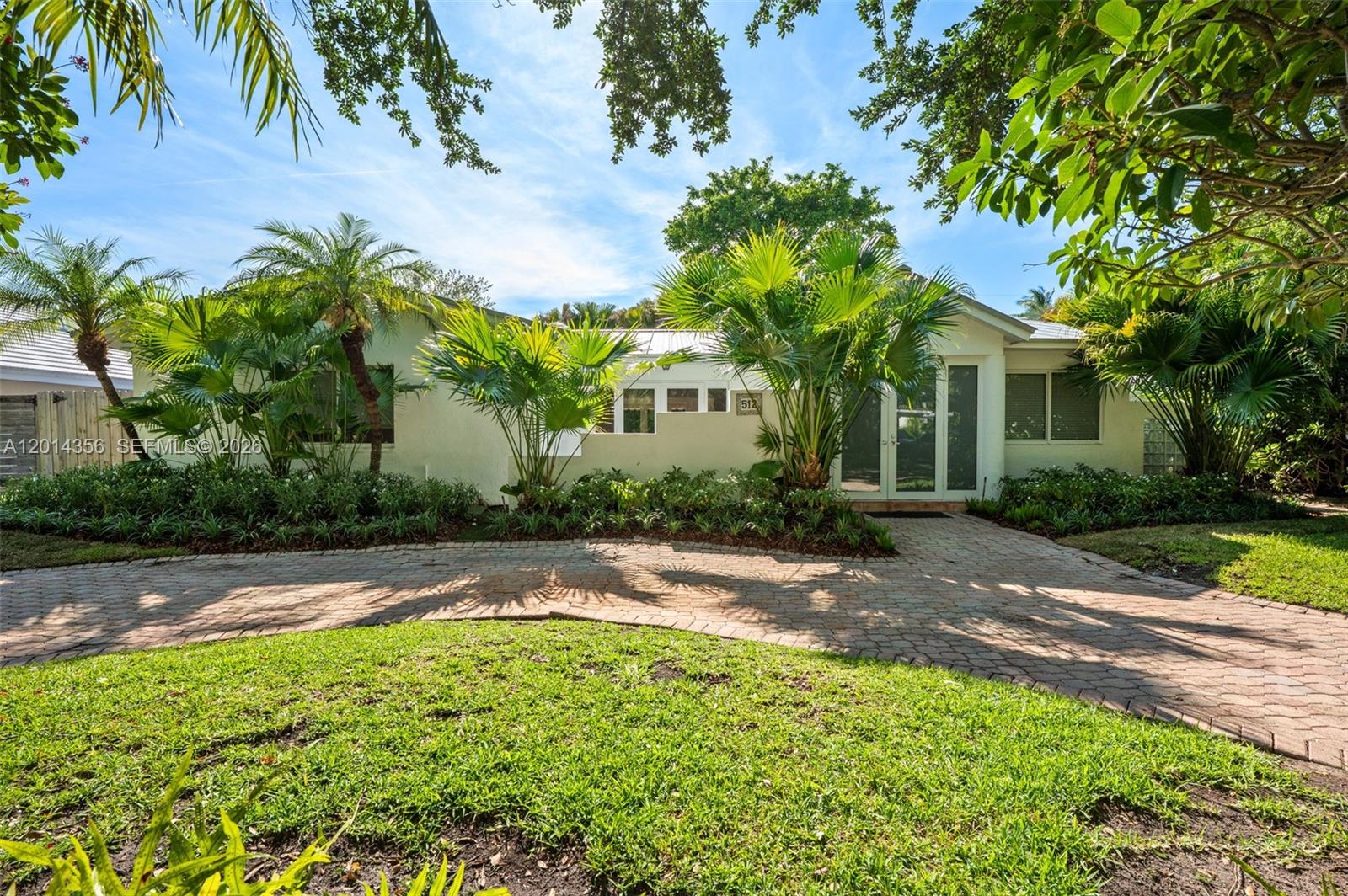 512 Warren Ln