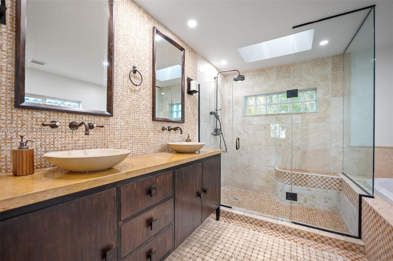 512 Warren Ln Key Biscayne, FL 33149