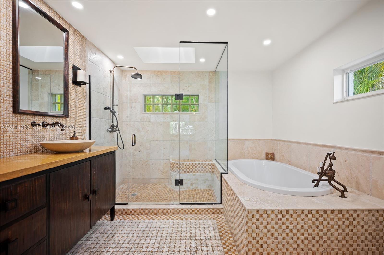 512 Warren Ln Key Biscayne, FL 33149
