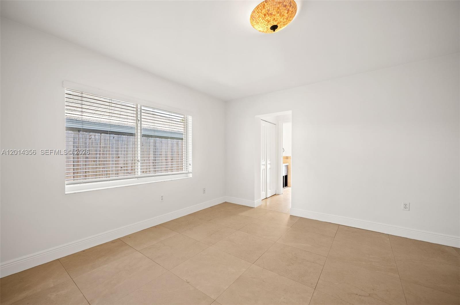 512 Warren Ln Key Biscayne, FL 33149