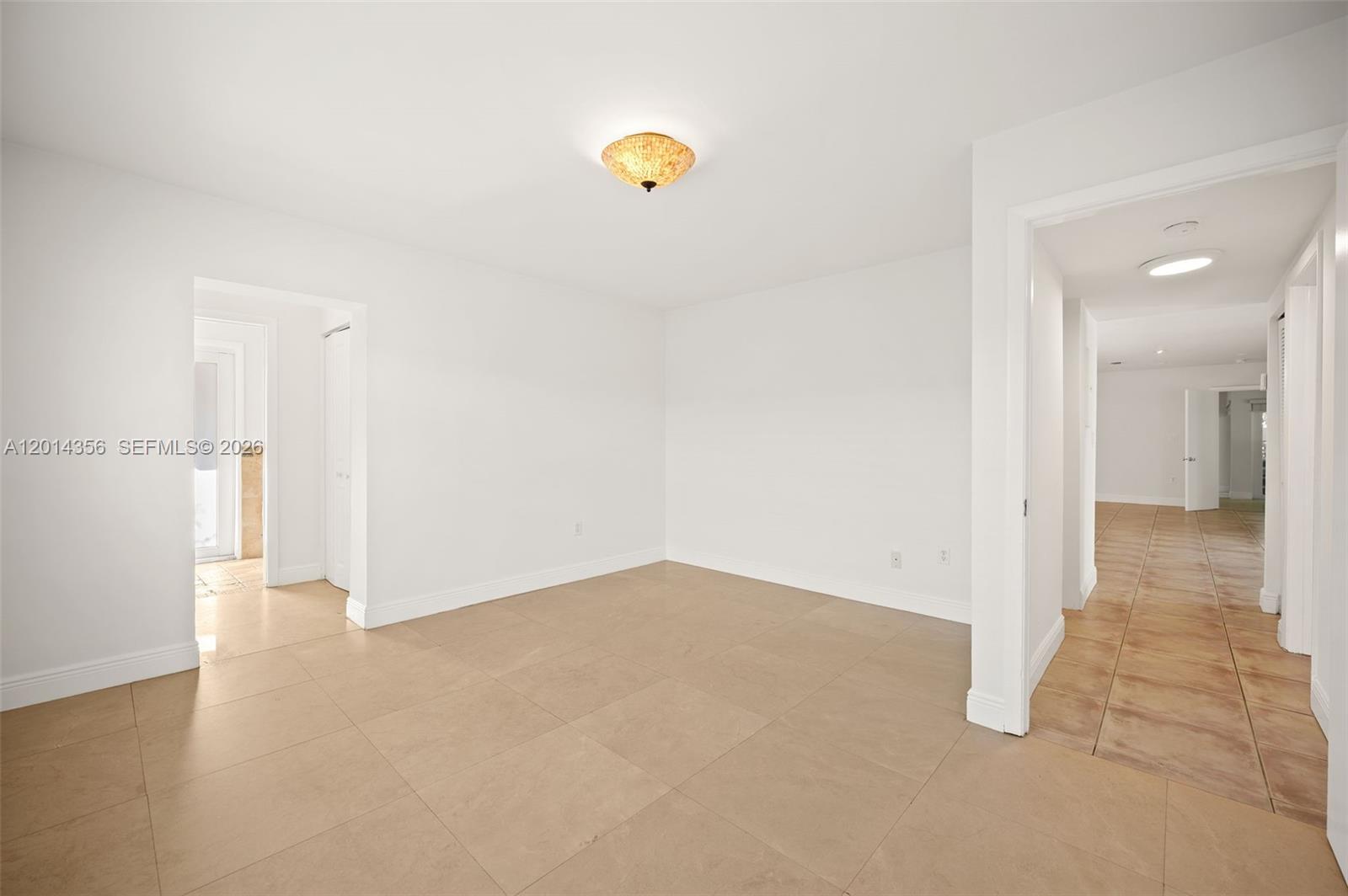 512 Warren Ln Key Biscayne, FL 33149