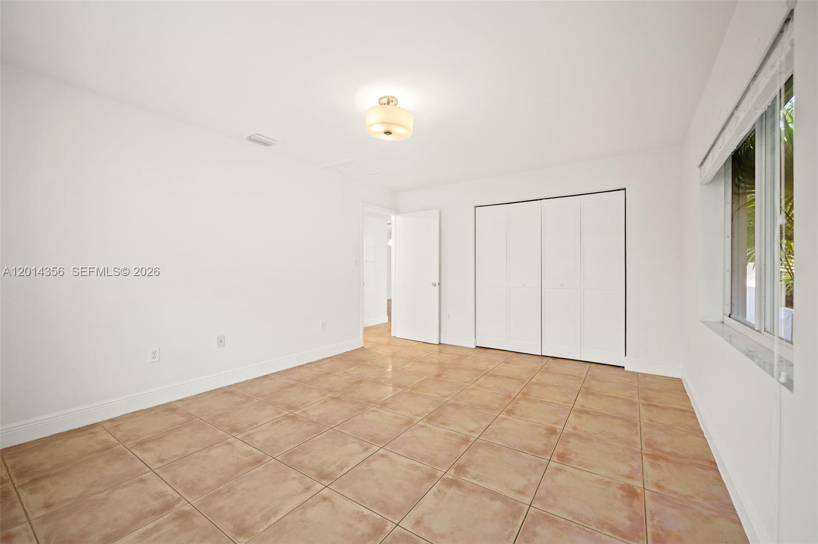 512 Warren Ln Key Biscayne, FL 33149