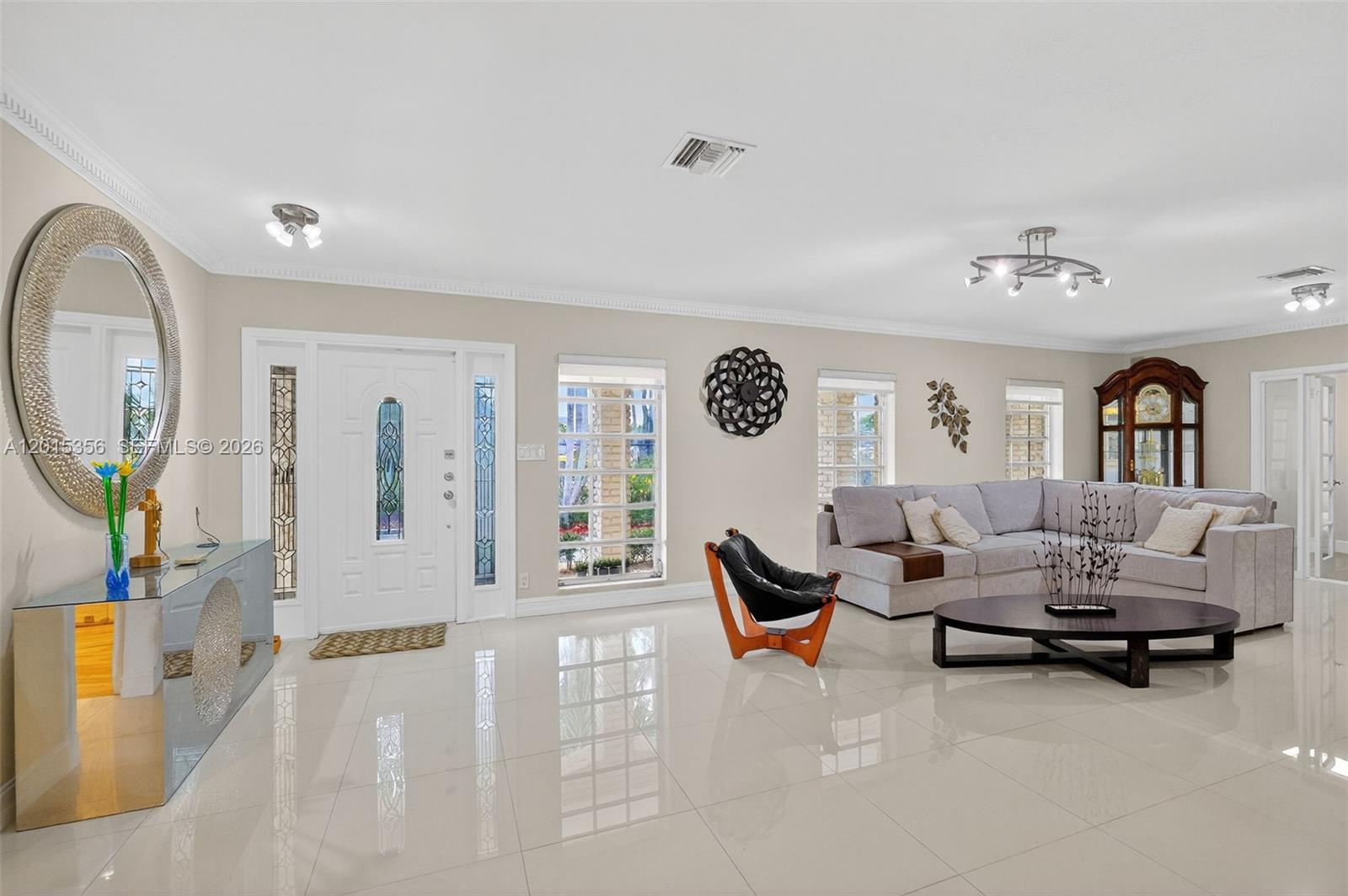 9261 SW 88th St Miami, FL 33176