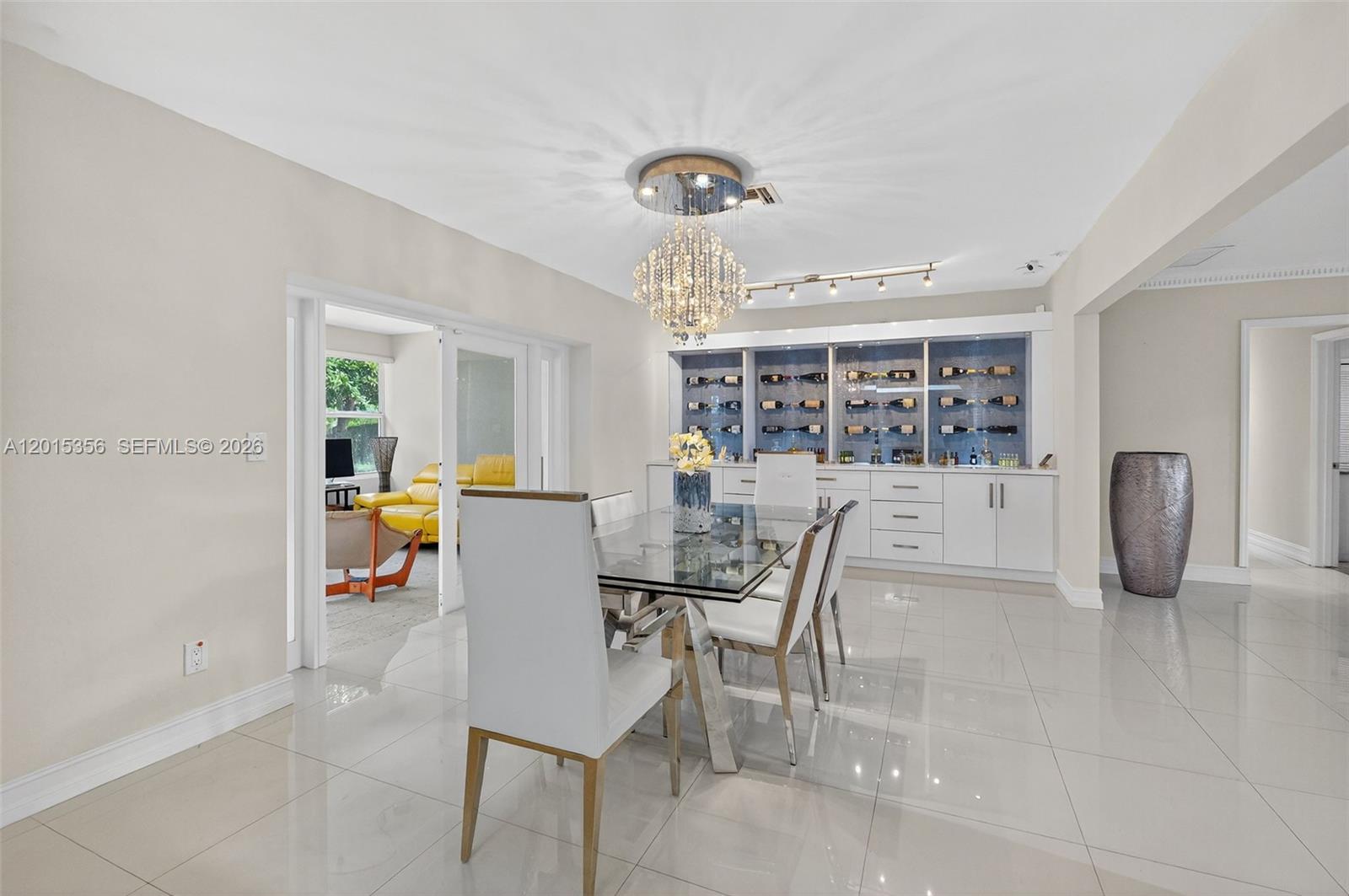 9261 SW 88th St Miami, FL 33176