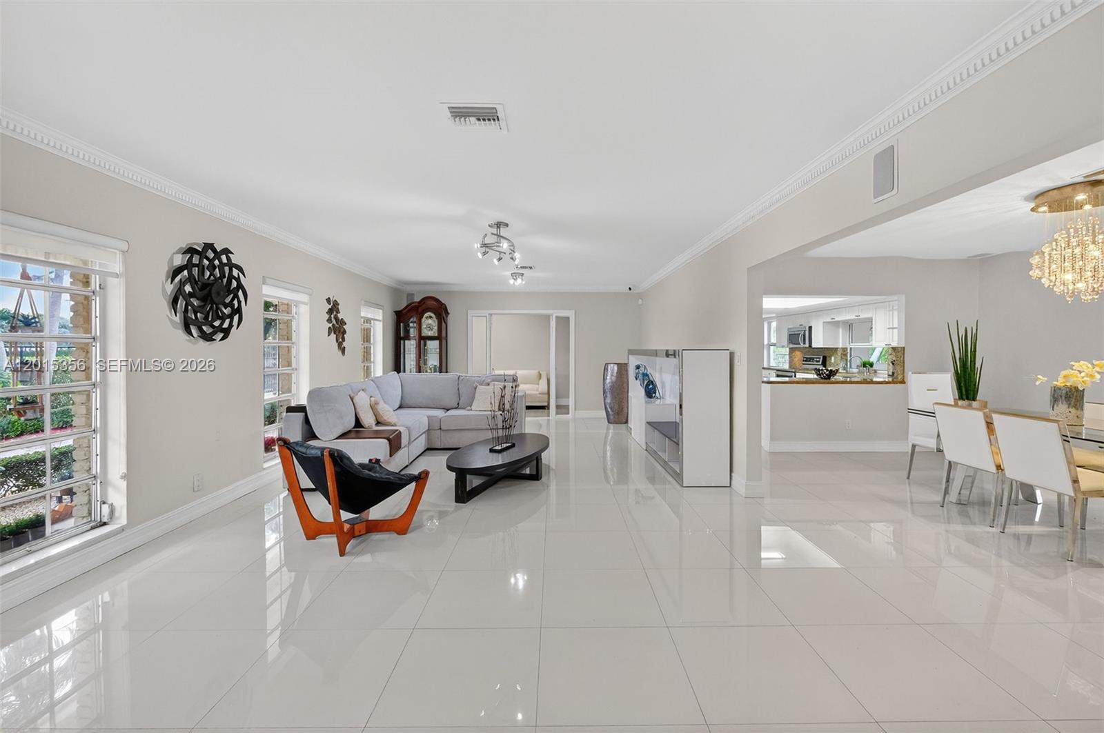 9261 SW 88th St Miami, FL 33176
