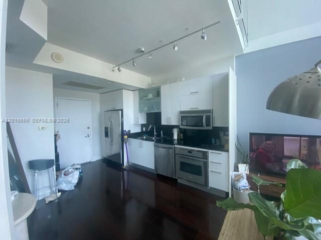image Infinity at Brickell3