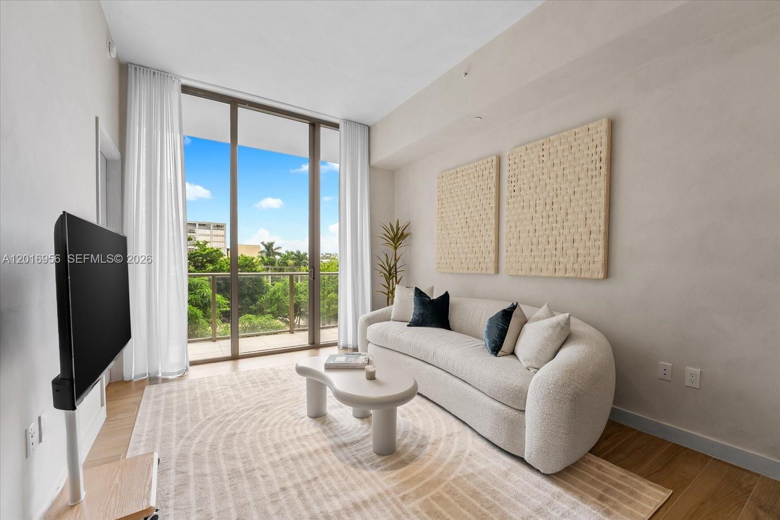 2678 Tigertail Ave #315 Miami, FL 33133